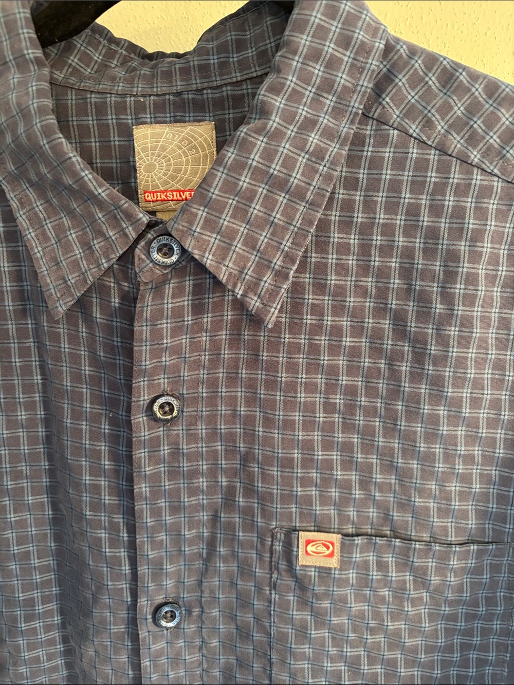 Quick Silver Men's Blue Short-Sleeve Button-Up Shirt, Size Medium